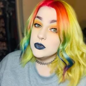 Meet your Posher, Brittney